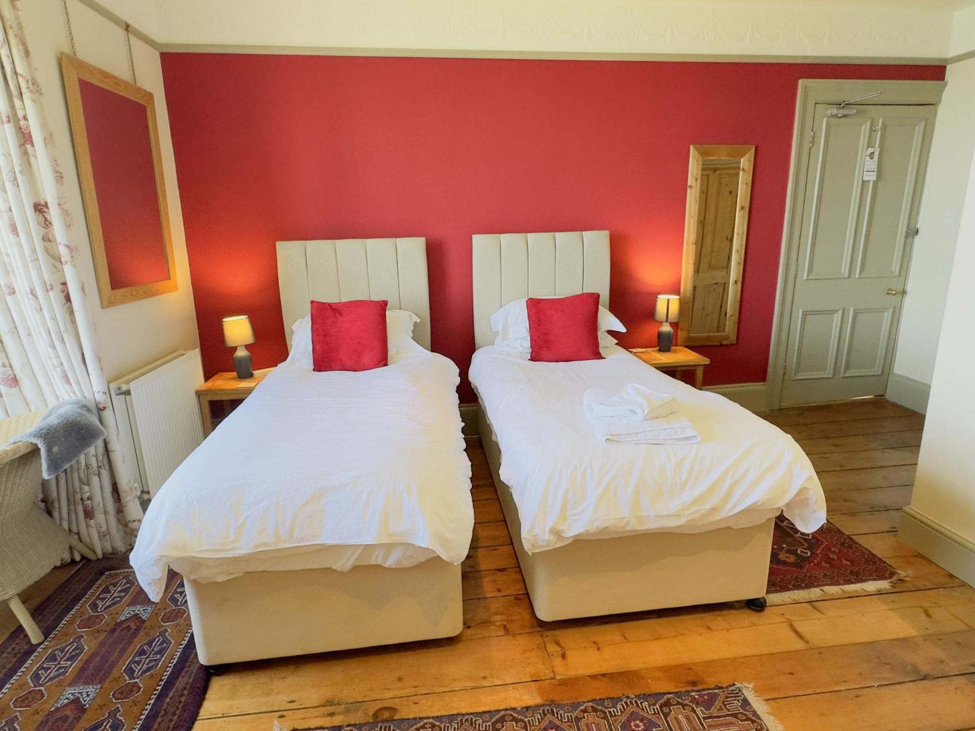 Bed and Breakfast North Walk House Линтон Номер фото
